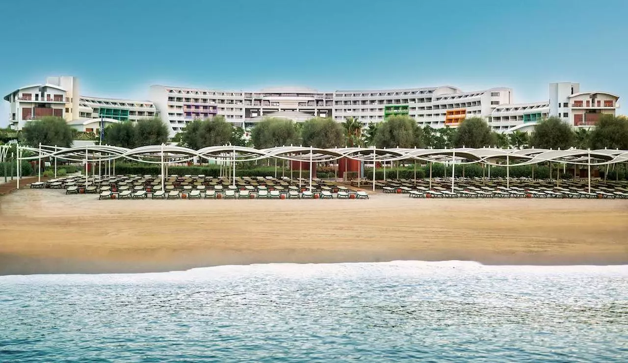 CORNELIADIAMOND_SHABAVIZ (11).jpg